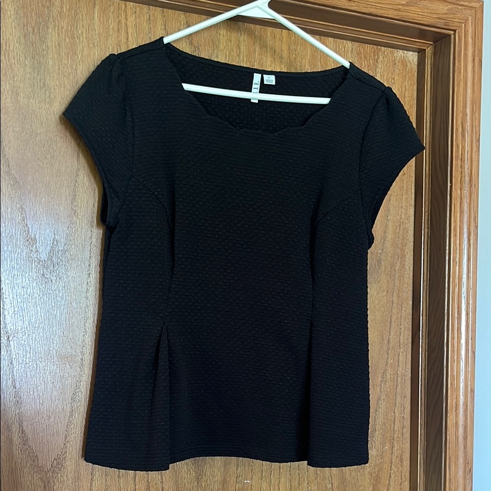 Elle Black Fitted Cap Sleeve Blouse